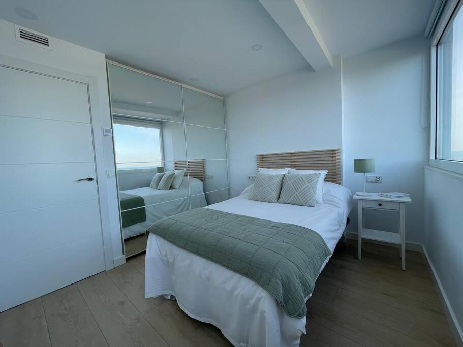 Apartamento Sunset Con Vistas Playa De Los Locos Suances Exteriör bild
